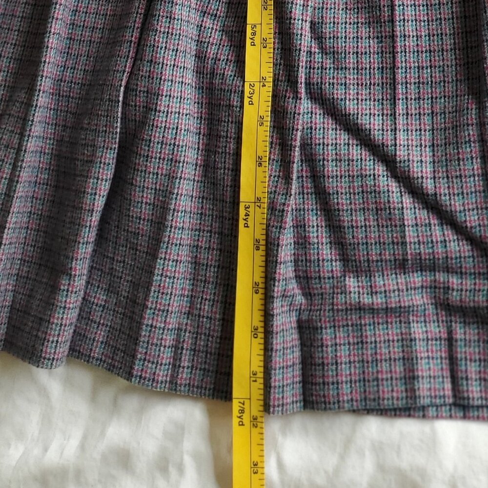 Pantter plaid wool pleated skirt, size 7/8